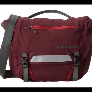 Patagonia Minimass Messenger Bag